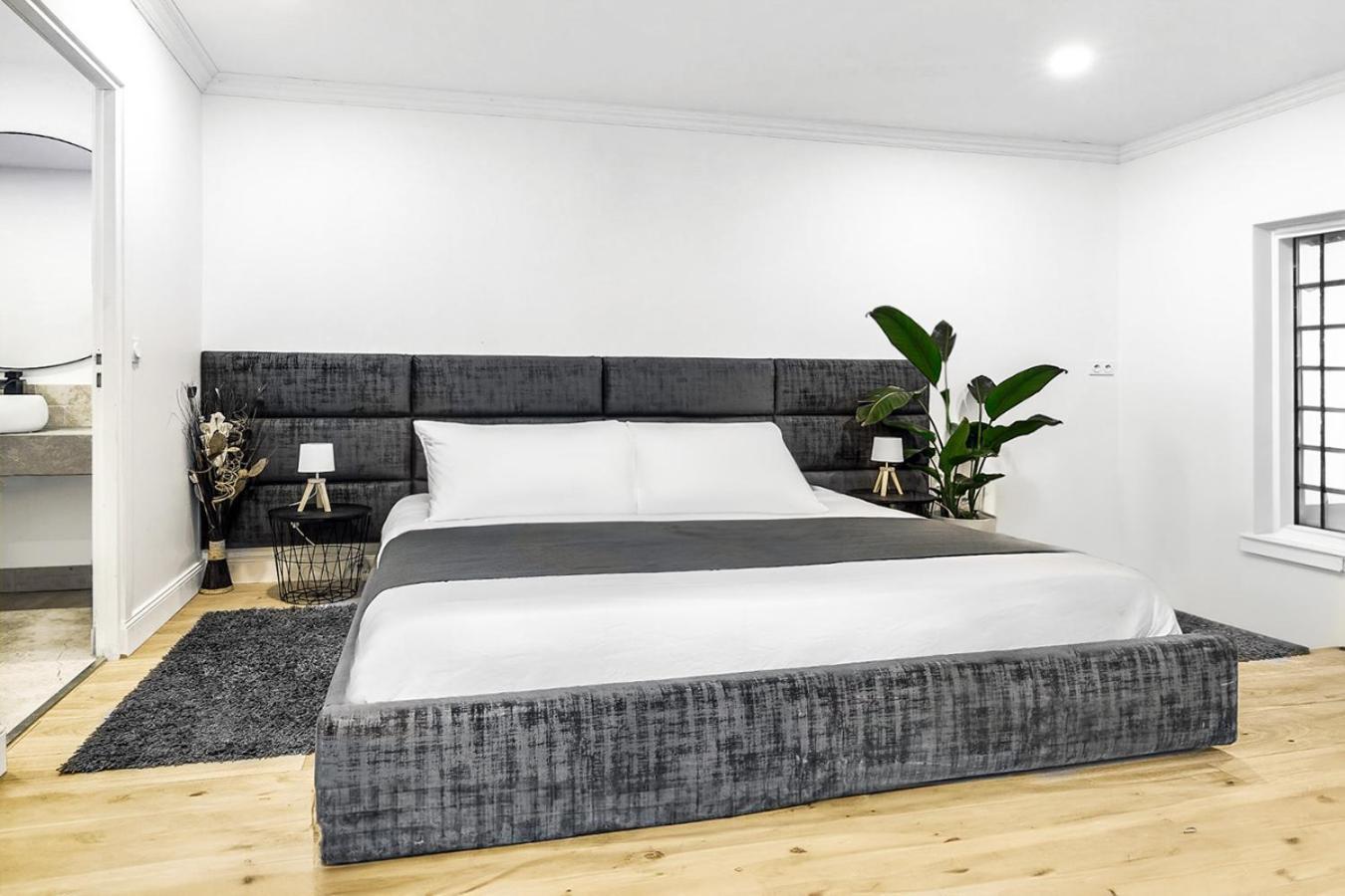 Maya Appartements & Suites Cosne-Cours-Sur-Loire Quarto foto